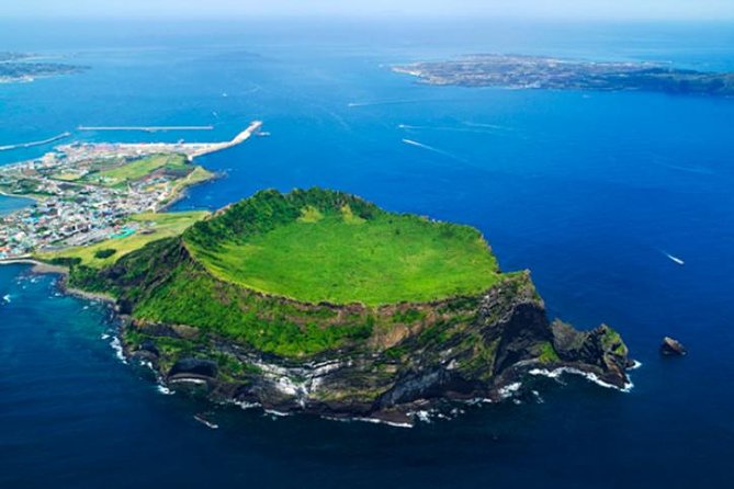 10day Small Group Discover Korea Tour : History, Food and Culture - Why this Jeju to Seoul route feels worth your time