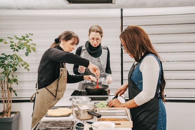 2-Hour Private K Cooking Class - Morning Market Tour: Picking Fresh Ingredients the Korean Way