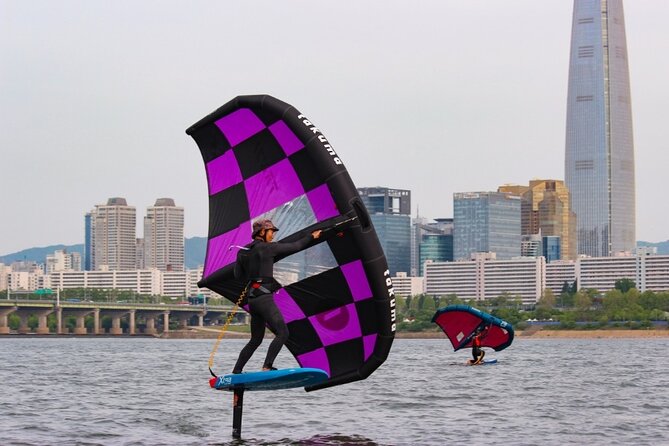 2-Hour Private Kayaking and Paddleboarding Experience in Hanriver - 1.5 hours of free riding: see Han River and Lotte Tower from the water