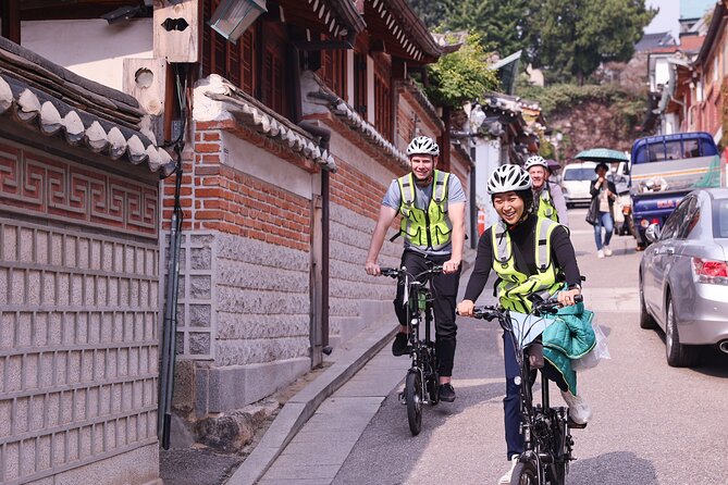 Afternoon E-bike tour and "Happy Hour" food and drinks - Meeting at Le Meiller Jongno Town, and the real meaning of “arrive early”