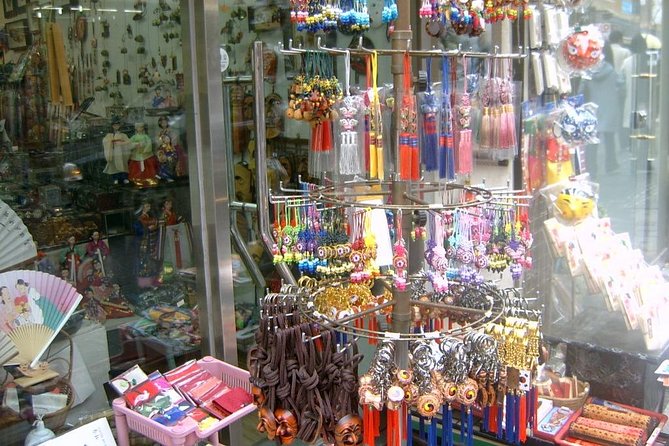 Best of Seoul Shopping Tour - A Shopping Day That Covers Seoul’s Biggest Retail Personality Shifts