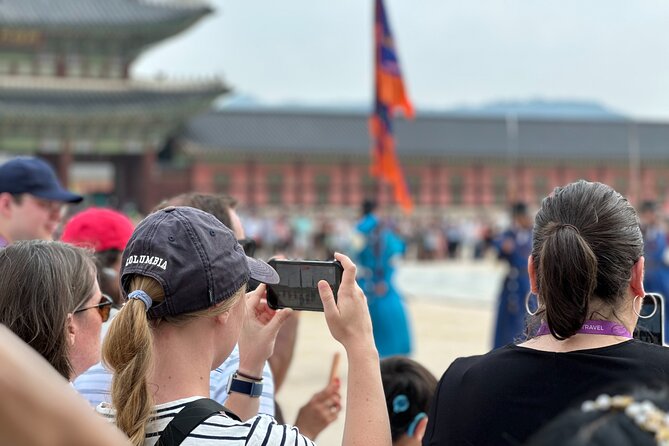 Best Things to Do - Half Day Seoul Trip (Seoul Palace & Temple) - Gyeongbokgung or Changdeokgung: the palace swap and the ceremony moment