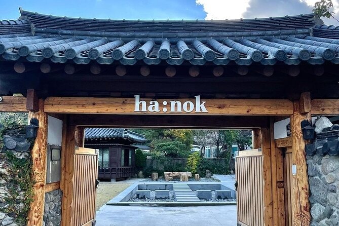 Busan Day Trip from Seoul by KTX - Private Tour with Local Guide - Naeri-gil and the hanok break: a pause that actually feels Korean