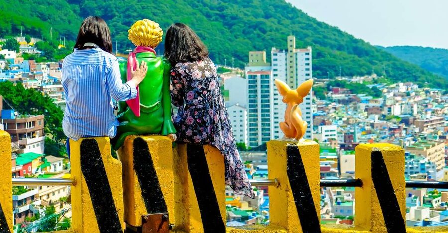 Busan: Day Trip with Gamcheon Culture Village and Sky Walk - Lunch stop: Korean BBQ and the fuel you will actually want