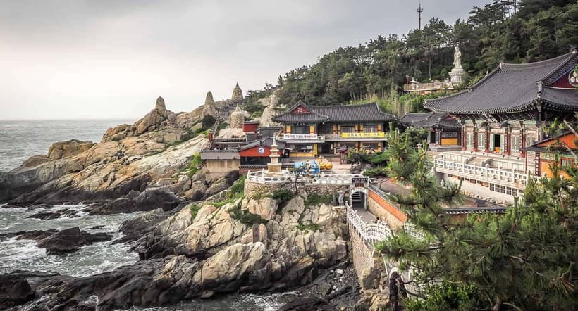 Busan: Day Trip with Gamcheon Culture Village and Sky Walk - Songdo Sky Walk: ocean views without the wet stuff