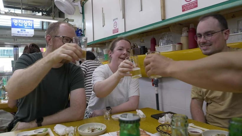 Busan: Food Market Tour. Smash Seafoods and Street foods - Pacing, group size, and what the 3-hour timeline feels like