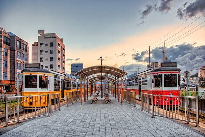 Busan Full-Day City Tour with Gamcheon Village, Sea Temple & more - Songdo Skywalk: ocean views plus a glass section