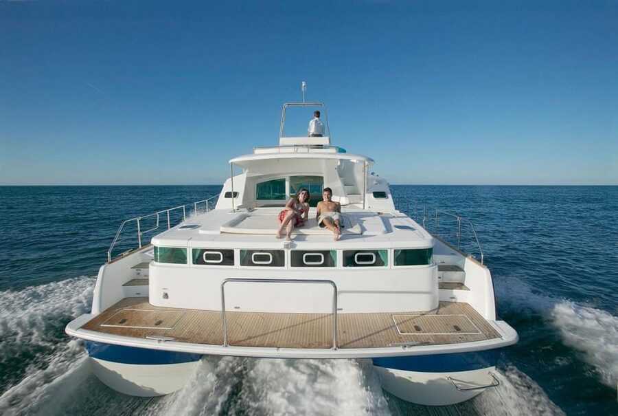 Busan: Group Sightseeing Yacht Cruise with Snacks and Drinks - Practical rules that prevent awkward surprises