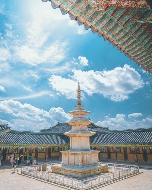 Busan: Gyeongju Guided Day Trip to Three Kingdoms Capital - Cheomseongdae Observatory: ancient astronomy for people who think they do not like science