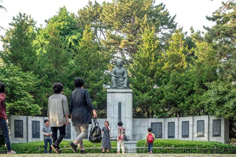 Busan: Haeundae 100-Minute Walking Tour - Who Should Book This Haeundae Walk, and Who Might Skip It