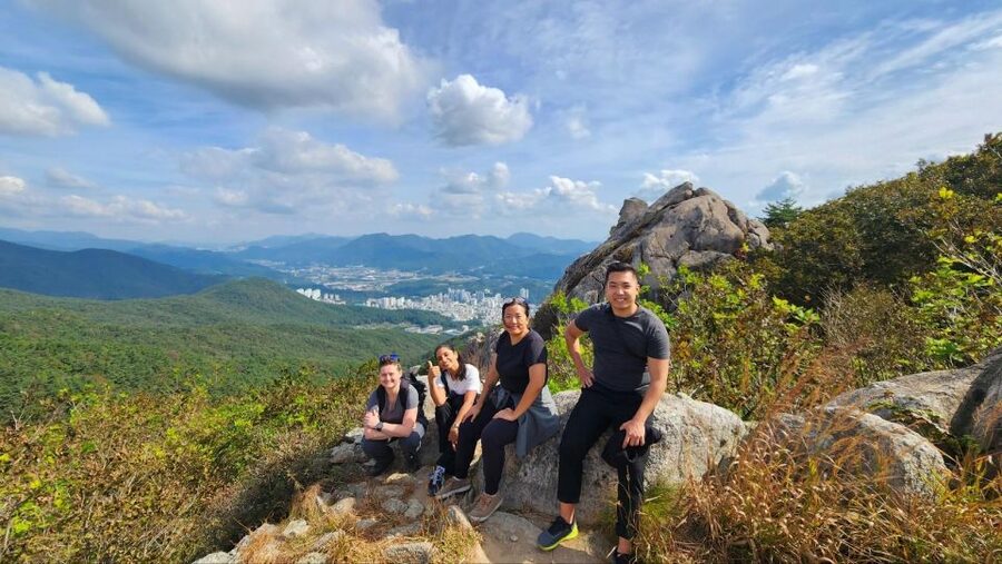 Busan: Hiking and Tasting Rice Wine in the Hidden Village - Getting To Oncheonjang Station And Up The Mountain