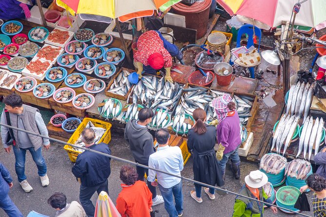 Busan history and market food tour with local chef - How the tastings work, and why the pace matters