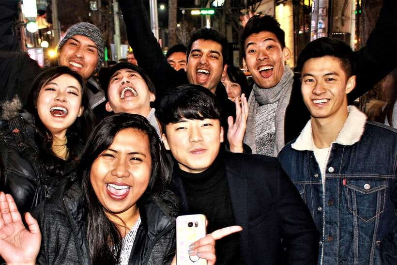 Busan: Pub Crawl with Friends - Busan nightlife, Friday in Gwangalli Beach and Saturday in Seomyeon