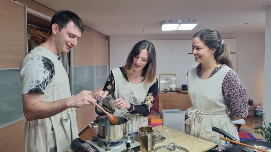 Busan: Small-Group Traditional Korean Food Cooking Class - Instructor Style, and Why It Shows Up in the Ratings