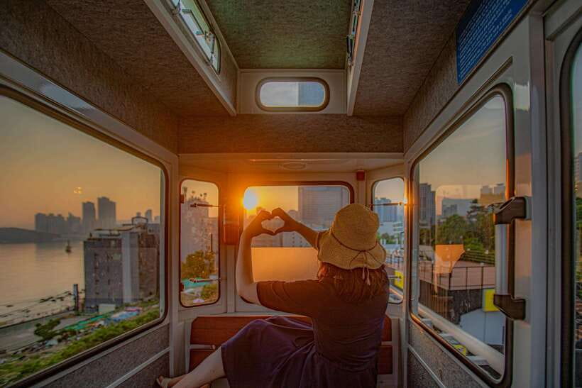 Busan: Sunset Haeundae Sky Capsule & Busan Night view Tour - Why the guides make or break this kind of night tour