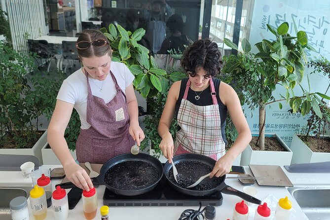 Busan Tailored Korean cooking class (Vegan OK)with market tour - Pick your 3-dish Korean menu (2 banchan plus 1 stew or soup)