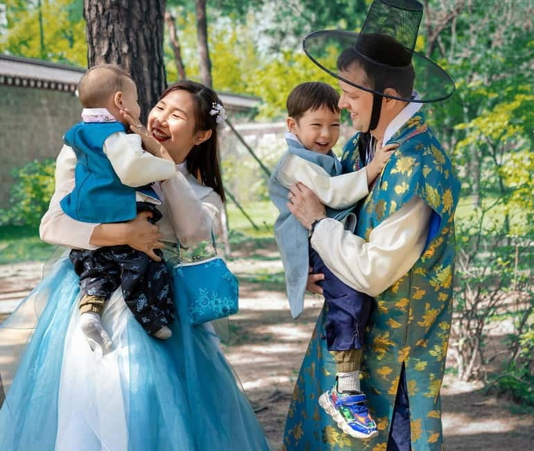 [Daehan Hanbok] Hanbok Photo Tour at a Palace - Price and Value: When $327 Makes Sense for Your Group