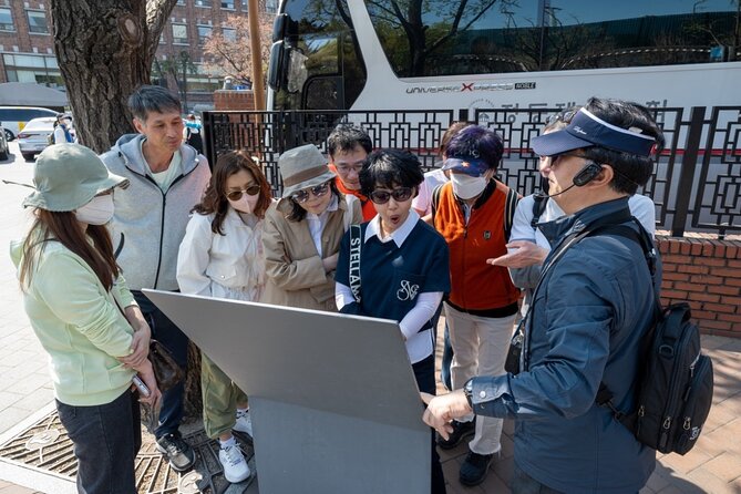 Deoksugung & Jeongdong-gil: A Walk in Korea's Rich Heritage - Gwanghwamun Square and the King Sejong photo moment
