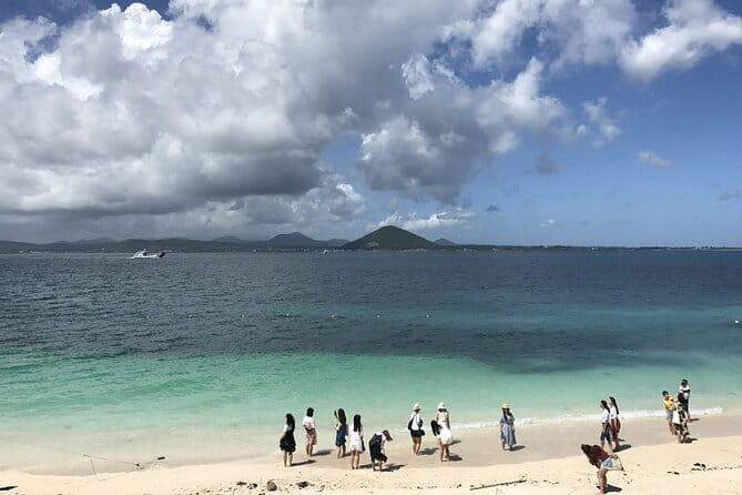 East of Jeju island Bus Tour from Seogwipo city, Jeju island - Meet Fabio, and Why Small-Group Means Better Sightseeing