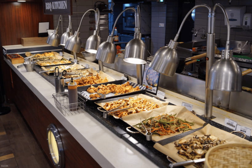 Eland Han River Cruise & Ashley Marine Buffet - Price and value: is $50 a good deal for this combo?