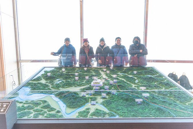 Exclusive Private DMZ Tour & War Memorial Hall or Suspension Bridge(No Shopping) - How the guide makes this tour worth the price