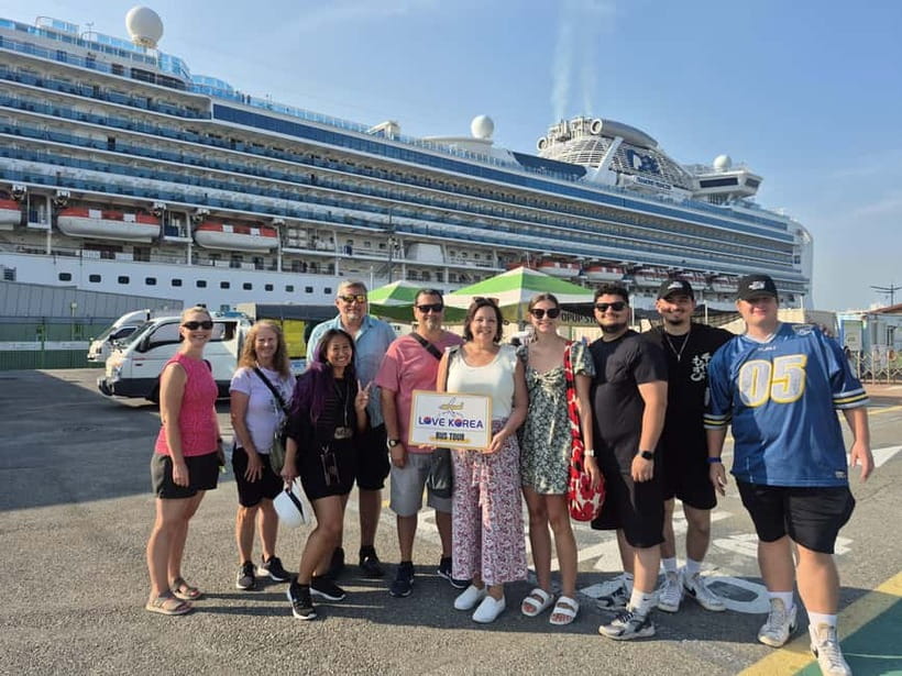 From Busan Port: Sightseeing Tour for Cruise Passengers - Meeting Your Guide at Busan Port, and the One-Hour Arrival Buffer