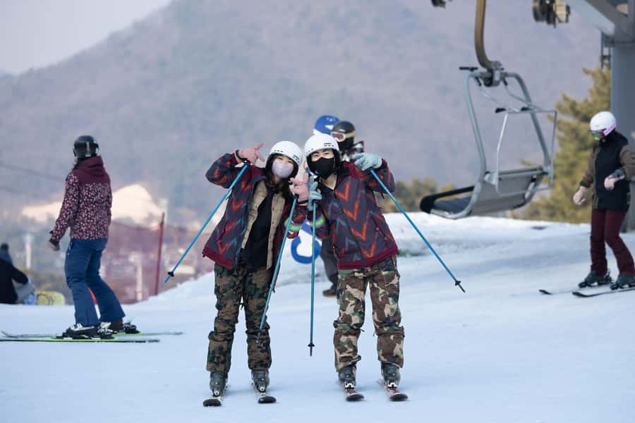 From Seoul: Korea Ski Tour - Jisan Forest Resort - The beginner lesson that actually builds confidence