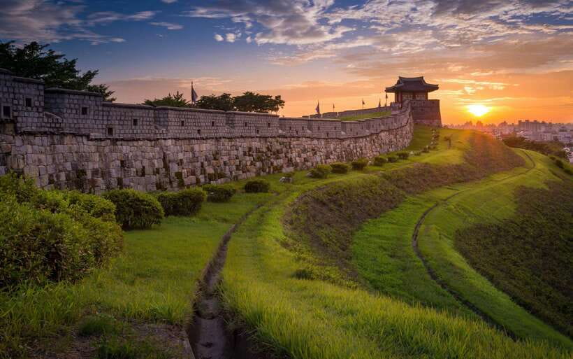 From Seoul: Suwon Hwaseong Fortress Night Tour - Quick hits if you want the gist