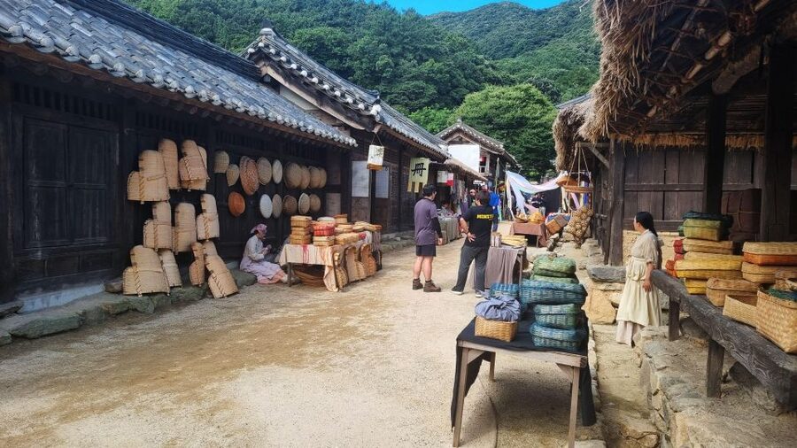 From Seoul: Yongin Dae Jang Geum Park Tour - Practical photo and comfort tips for a faster day