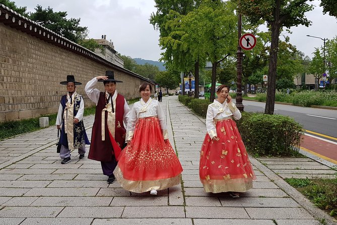 Full Day- Essential Seoul City Tour & Gourmet Tour(including Lunch and Dinner) - Lunch at a Michelin Restaurant, Then Snacks That Keep You Moving