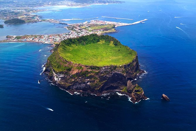 Fully Customizable Private Tour of Jeju Island - 9:00 am start, pickup limits, and how to make the day feel smooth