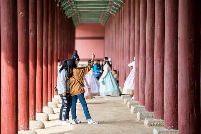 Gyeongbokgung Palace & Bukchon Village Walking Tour - Should You Book This Gyeongbokgung and Bukchon Walking Tour?