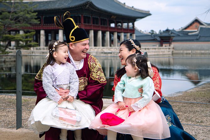 Gyeongbokgung palace family/group private photoshoot - Quick highlights