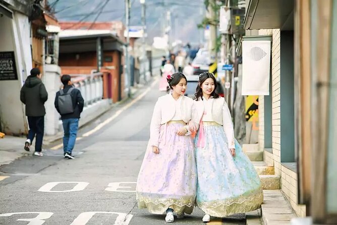 Gyeongbokgung Palace Hanbok Rental Experience in Seoul - Who it suits best: dramas, photos, and first-timers