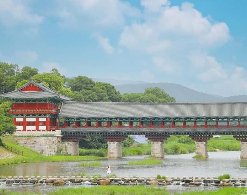 Gyeongju Private Car Tour with a Licensed Tour Guide - Lunch at Hongsi: More Than a Quick Bite