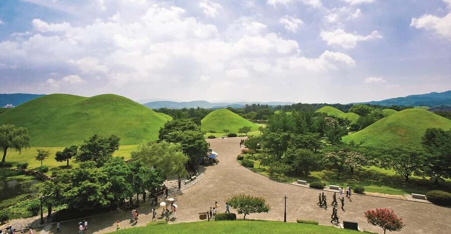 Gyeongju: UNESCO Highlights Tour with Guide and Ticket - Lunch break and how to use the time well