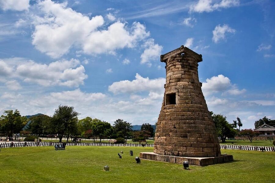 Gyeongju: UNESCO Highlights Tour with Guide and Ticket - Gyeongju National Museum: the artifacts connection is the payoff