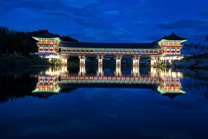 Gyeongju UNESCO sites Private tour with licensed tour guide - Cheomseongdae Observatory: the 9.17 meter time machine