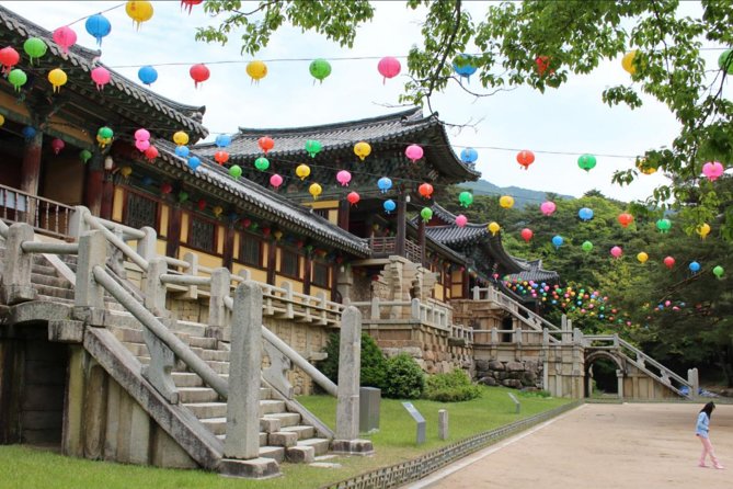 Gyeongju UNESCO World Heritage Sites and History Full-Day Tour with Lunch - Getting picked up and staying comfortable in the 8-hour rhythm