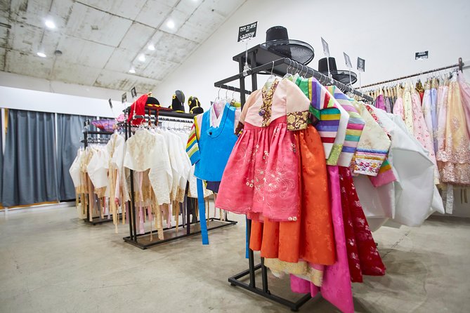Hello Hanbok - Fit, Comfort, and the One Big Risk: Leaving Without a Proper Check