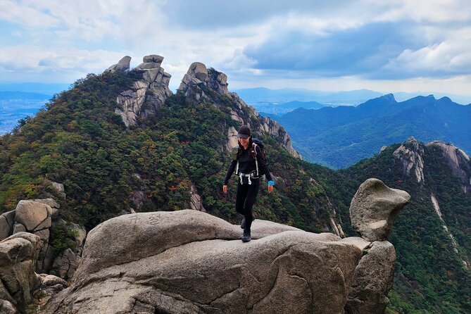 Hiking Adventure Bukhansan Highest Peak & Old Buddhist temples visit (Lunch inc) - The small-group format and guide Lee’s calm, practical leadership