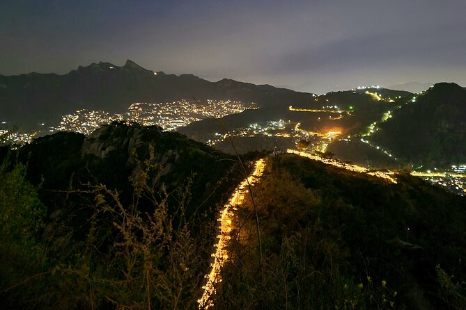 Inwangsan hike & historical sites - Seoul City Wall along Hanyangdoseong: history you can actually walk