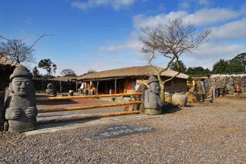 Jeju Eastern Highlight Tour with Women divers show - Saryeoni Forest Path: cedar shade and fresh air to close the day