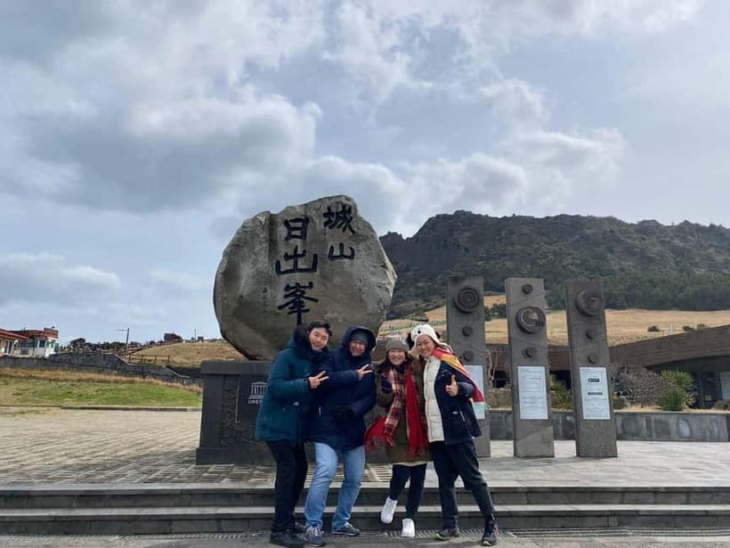 Jeju: Eastern Jeju UNESCO Spots Day Tour - Gwangchigi Beach and Nogsanlo, Sea View Interludes