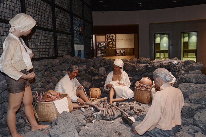 Jeju Eastern Must visit Unesco Bus Tour - Hamdeok Beach and Seoubong Volcanic Cone: The Coastal Start You’ll Remember