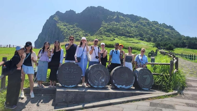 Jeju: Eastern UNESCO and Must-See Spots Tour - Pickup points, start time, and why arriving early helps
