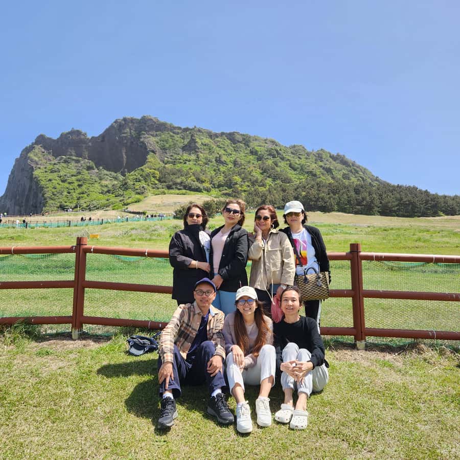 Jeju: Eastern UNESCO Join in Tour (Seongsan, Haenyeo) - Manjanggul Cave is closed, so you go to Micheon Cave