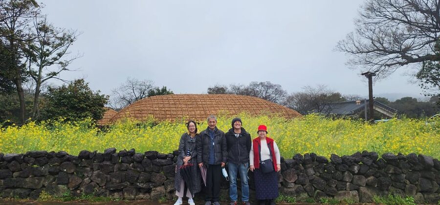 Jeju Island: Full-Day Customizable Private Guided Car Tour - Mt. Halla and the Volcanic Classics: What You Gain, What to Watch