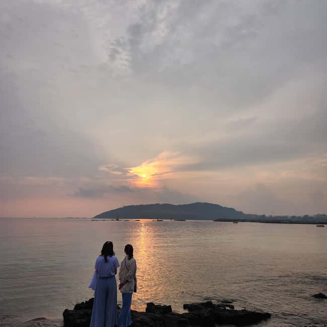 JEJU ISLAND : Higlights SUNRISE guided Tour - Key highlights worth planning for