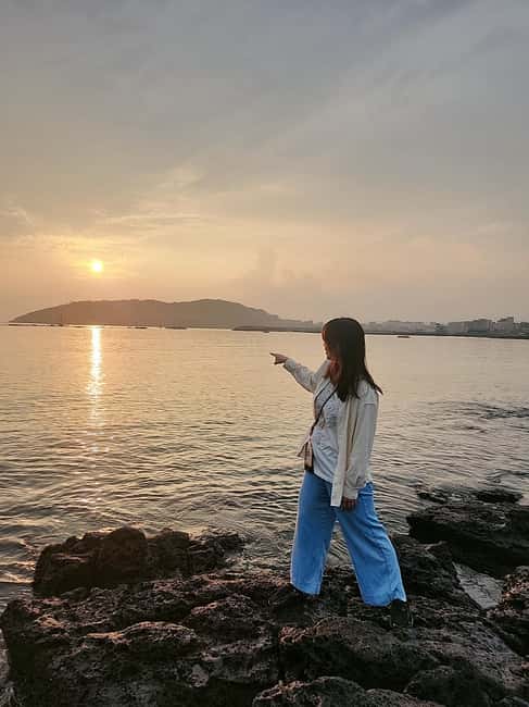 JEJU ISLAND : Higlights SUNRISE guided Tour - Timing that actually works: 05:00 to 8:30